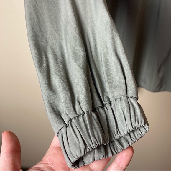 NWT Universal Standard Patricia Blouse in Sage Green - Picture 8 of 12